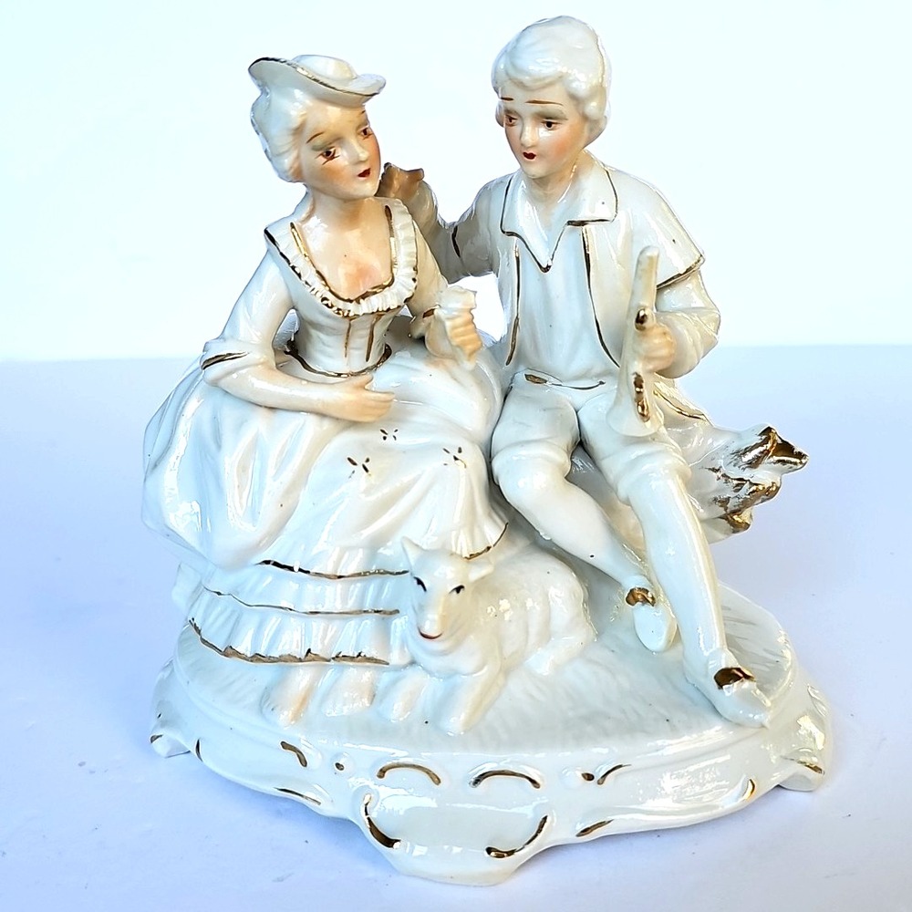 Vintage Porcelain Colonial Couple Figurine Gold Gilt Romantic Courting Decor